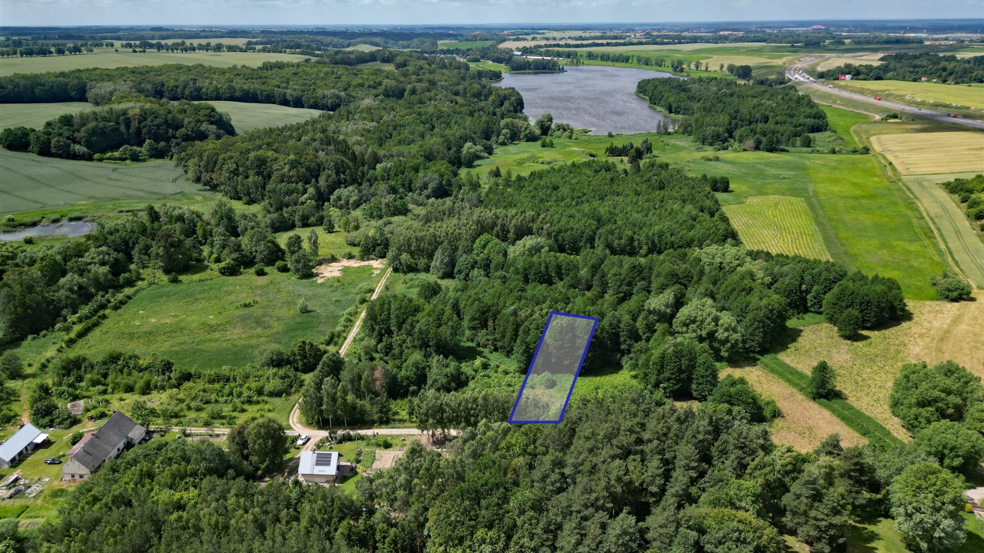 Działka na sprzedaż
