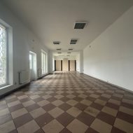 Lokal na sprzedaż