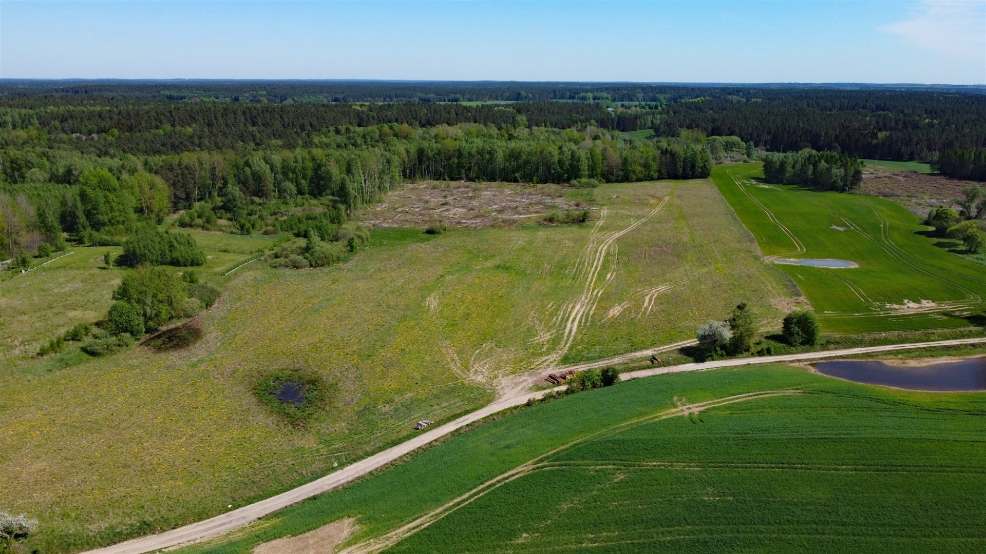 Działka na sprzedaż