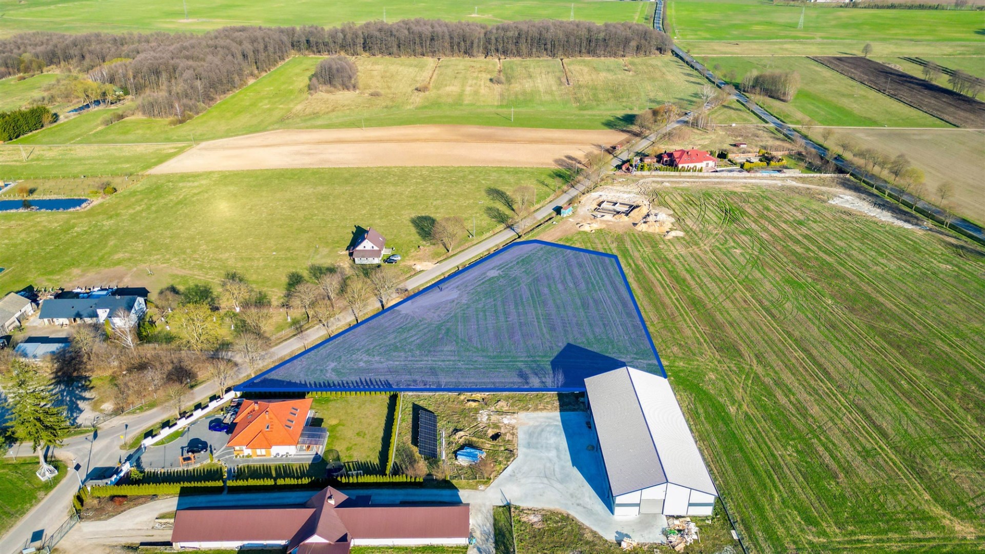 Działka na sprzedaż