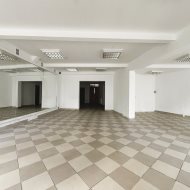 Lokal na sprzedaż